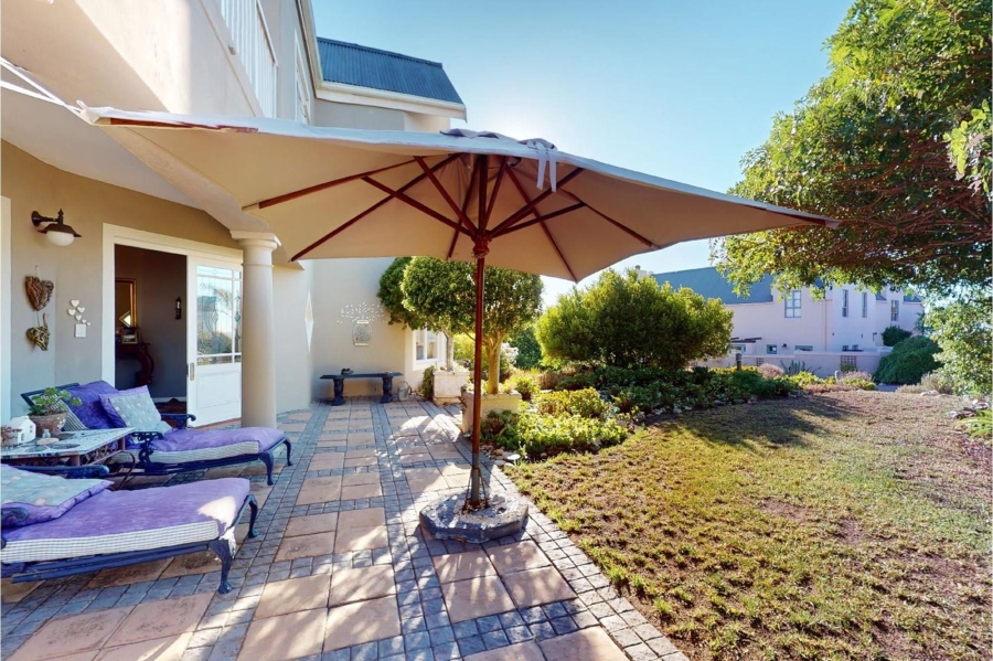 5 Bedroom Property for Sale in Myburgh Park Western Cape